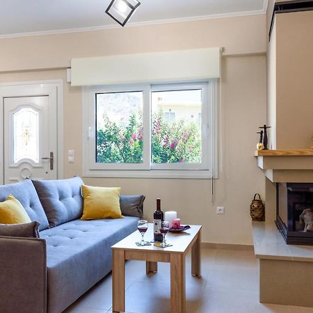 Afroditi'S Delux Apartment モネンバシア エクステリア 写真