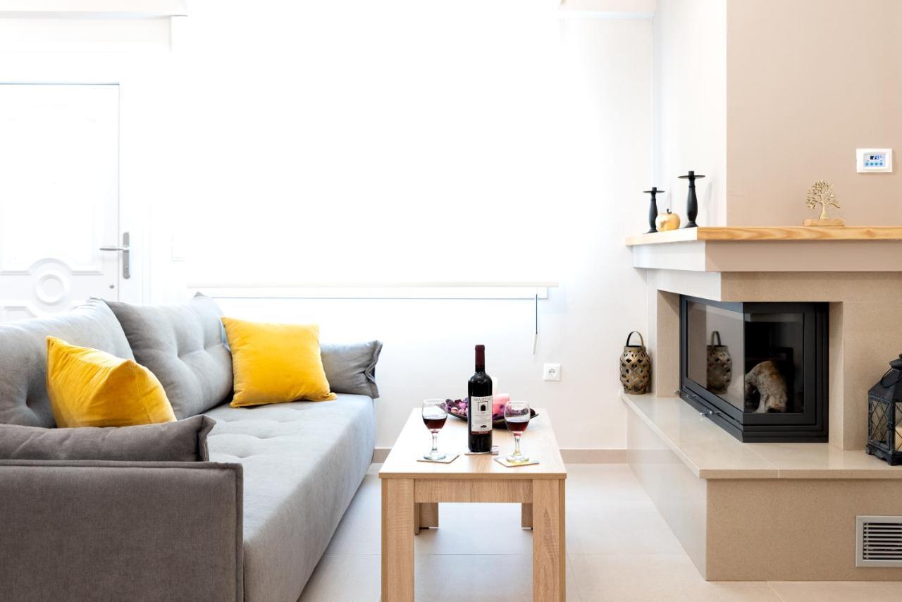 Afroditi'S Delux Apartment モネンバシア エクステリア 写真