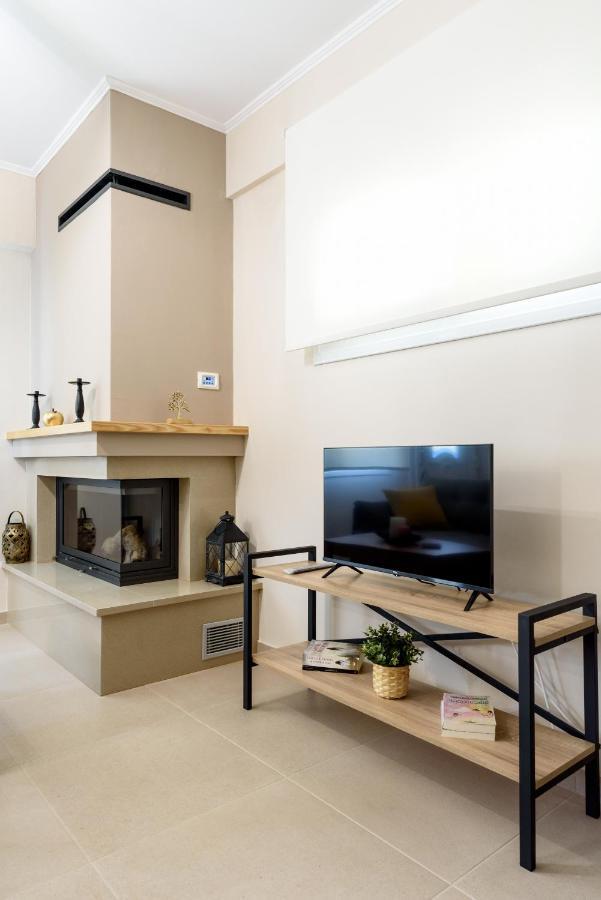 Afroditi'S Delux Apartment モネンバシア エクステリア 写真